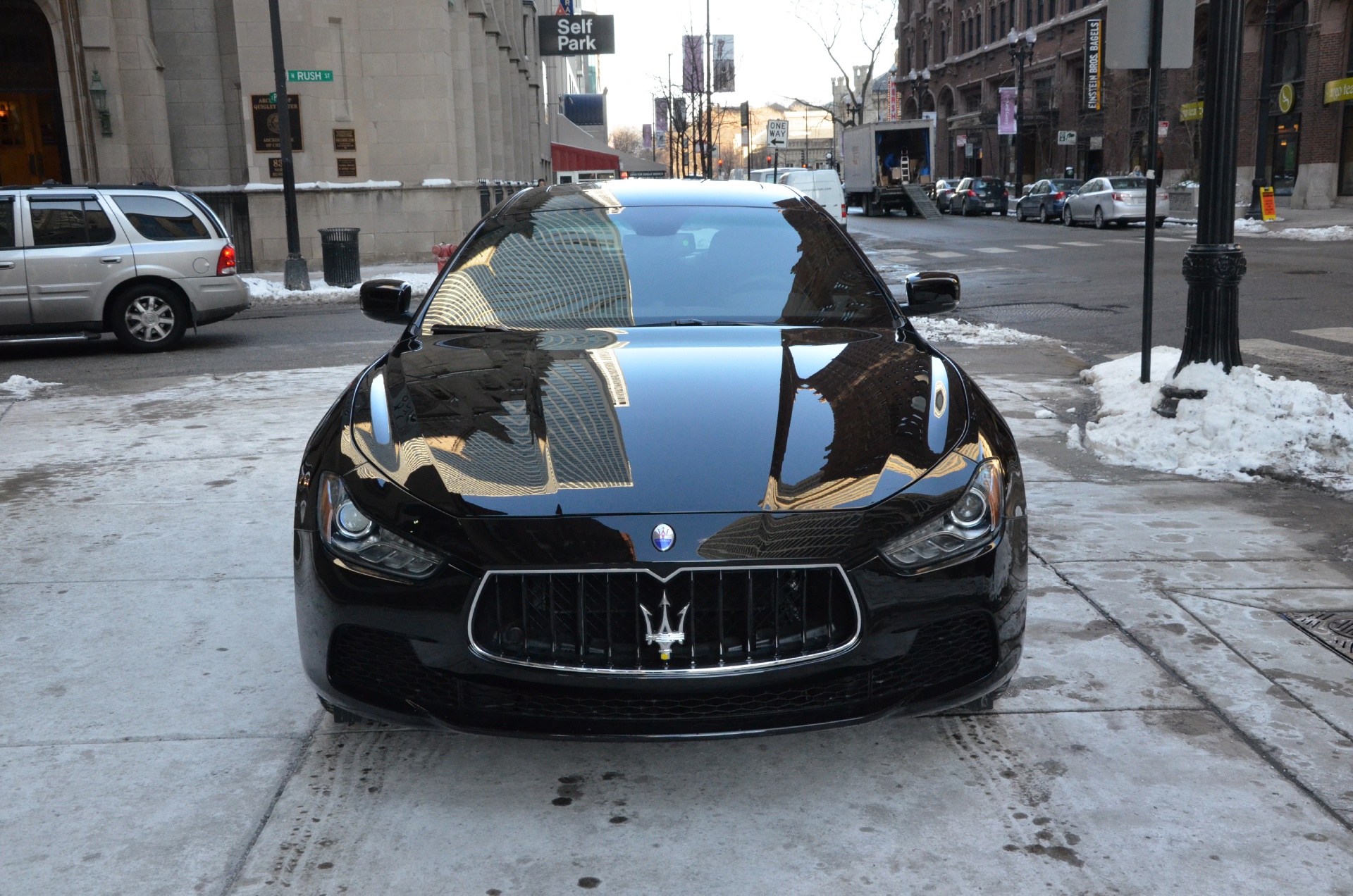 Maserati Ghibli матовая чёрная