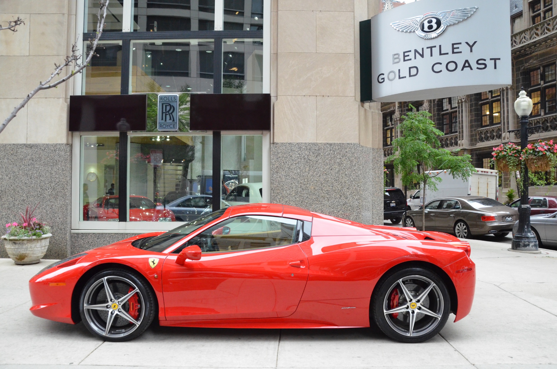 Ferrari 458 Spider Gold