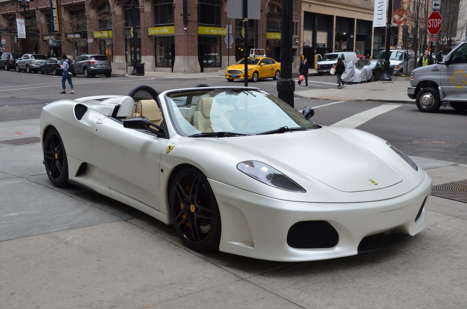 Ferrari f430 белая