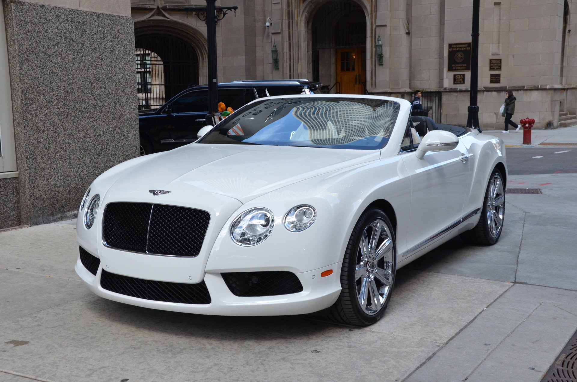 Bentley continental v8