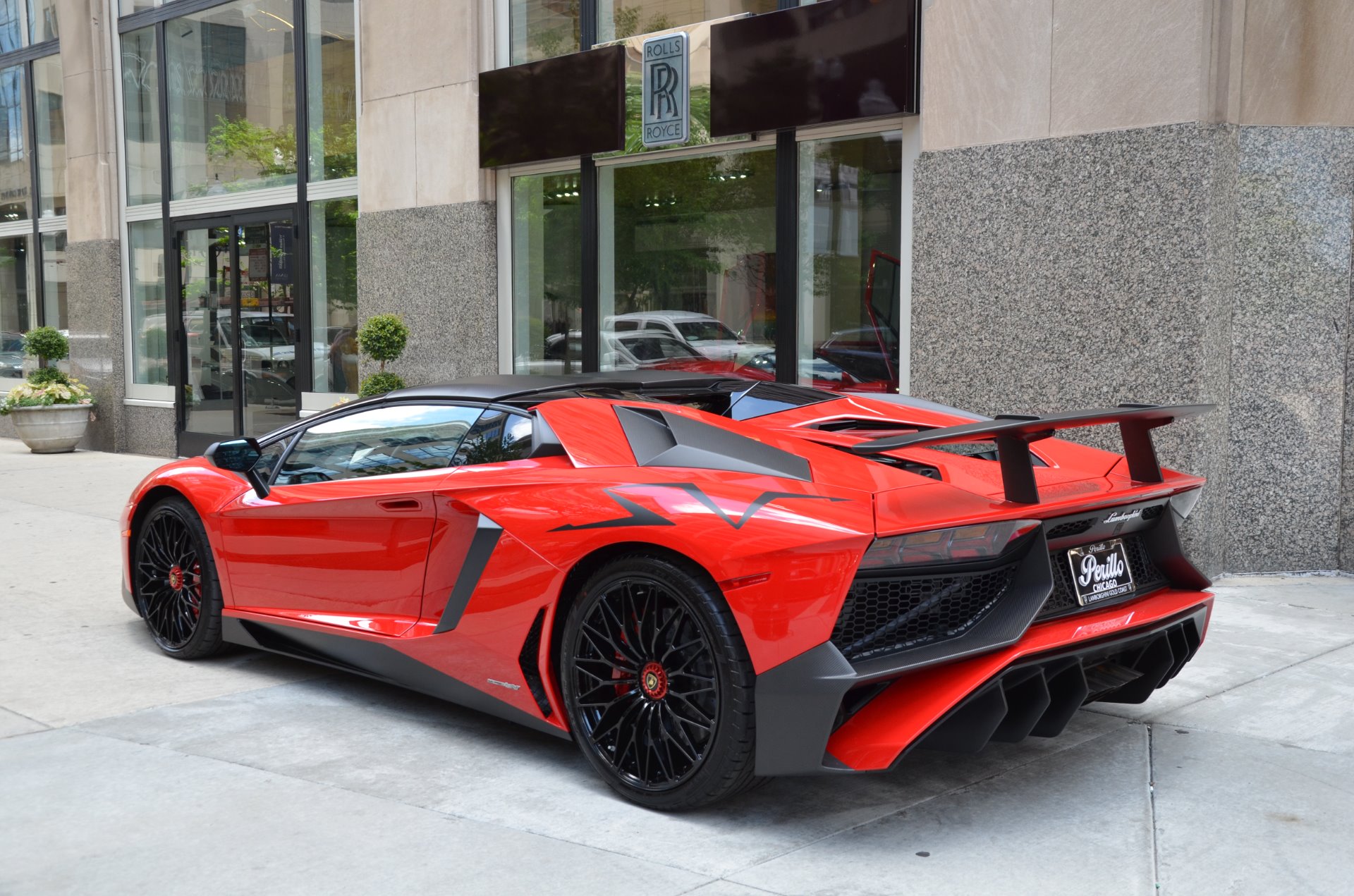 Lamborghini Aventador SV Roadster