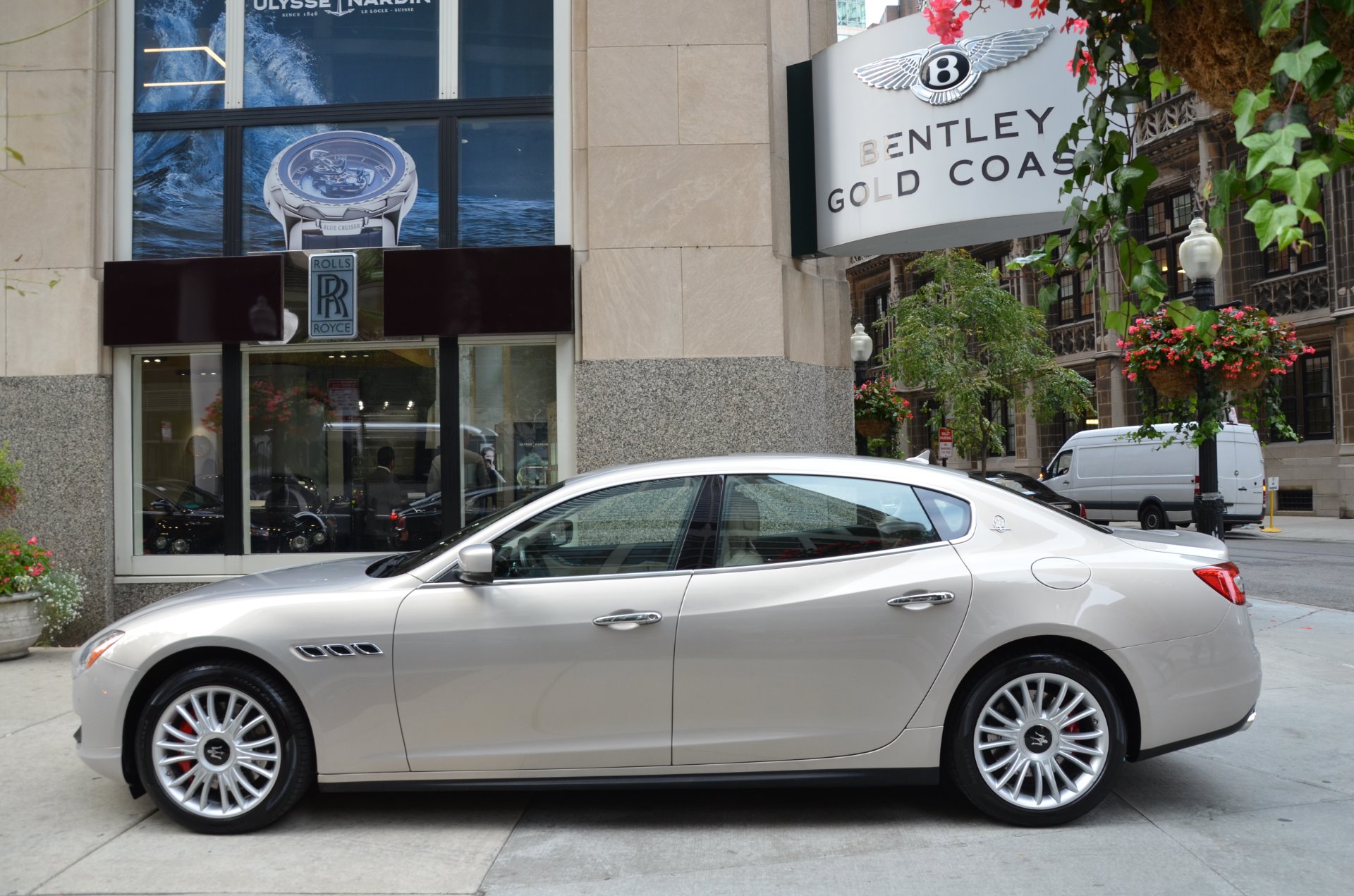 Maserati Quattroporte белый диски