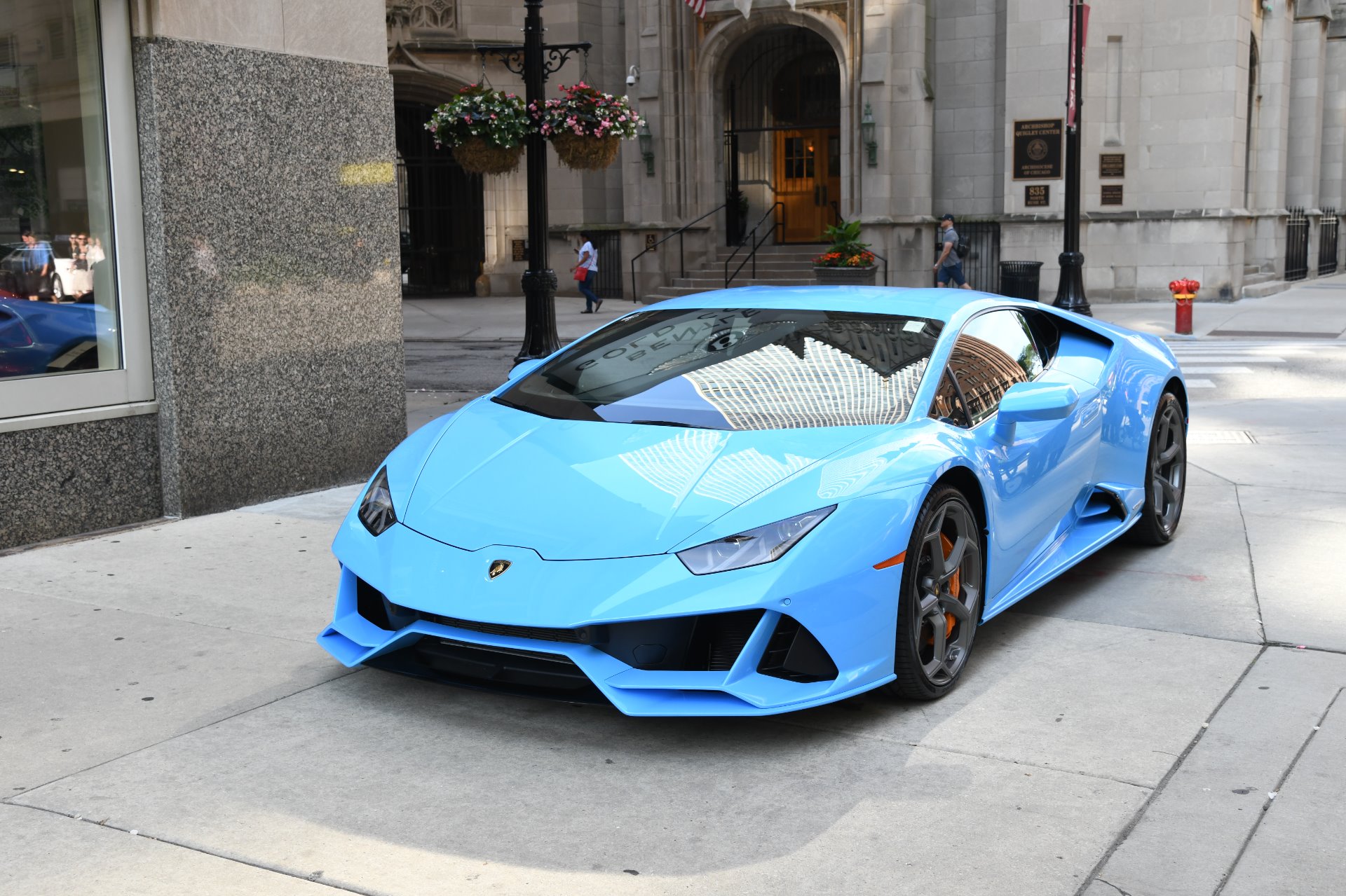 Lamborghini Huracan синий