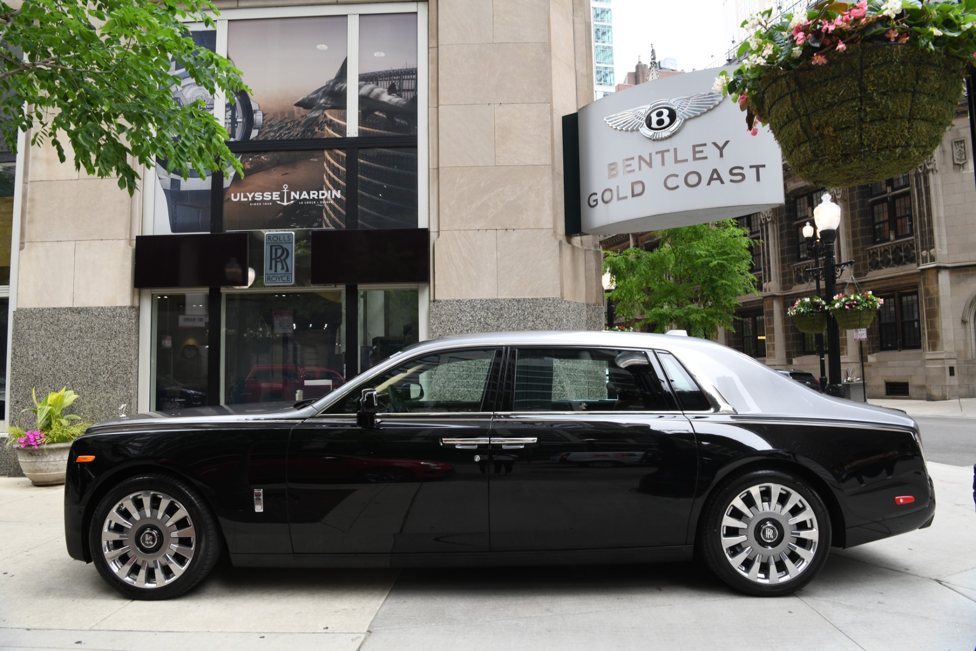 Used 2022 Rolls-Royce Phantom EWB For Sale ($624,996)