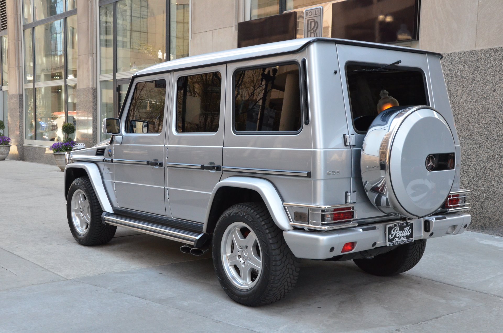 Mercedes Benz g55 AMG Gold