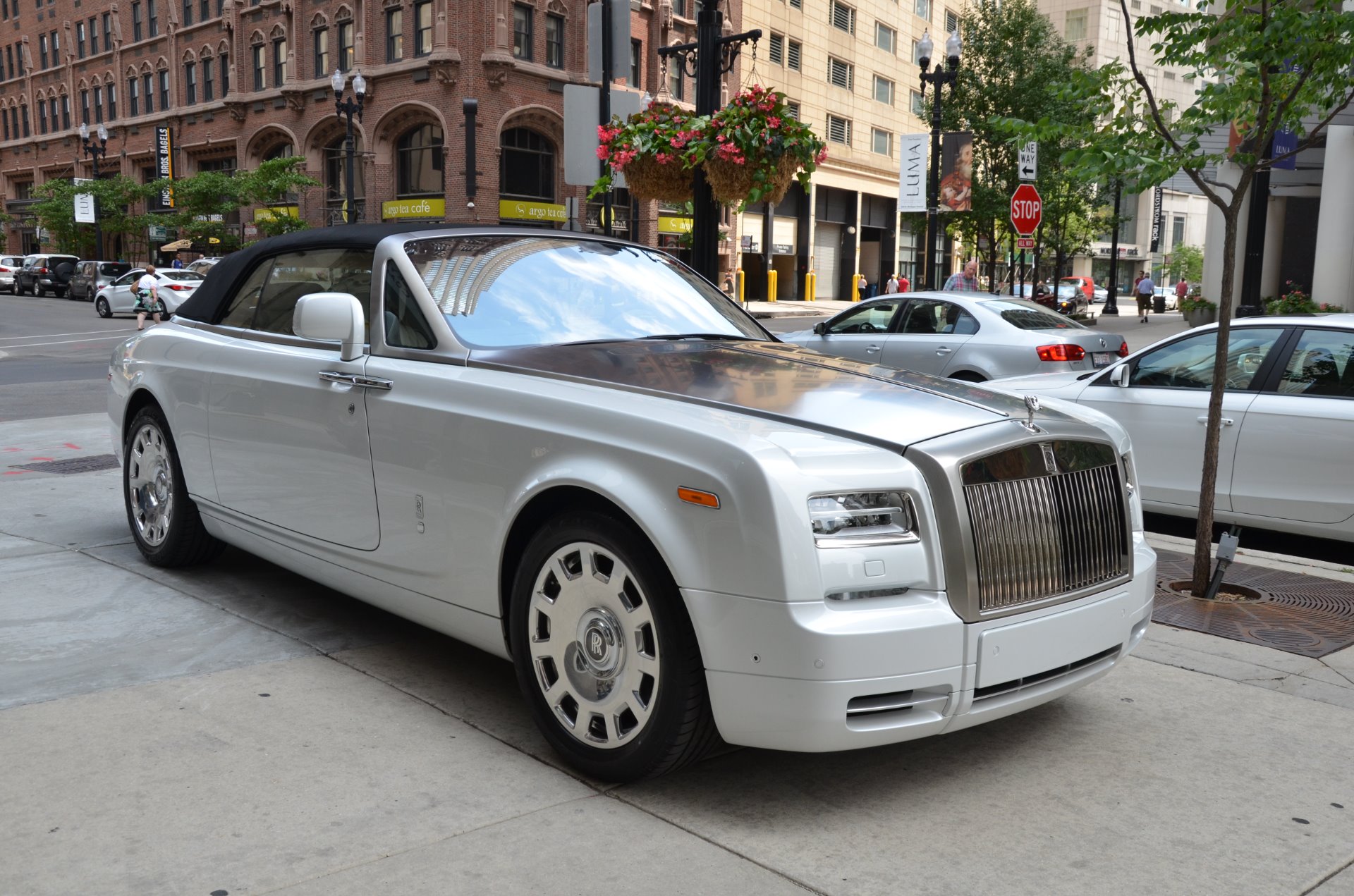 Rolls Royce Phantom Drophead Coupe 2012