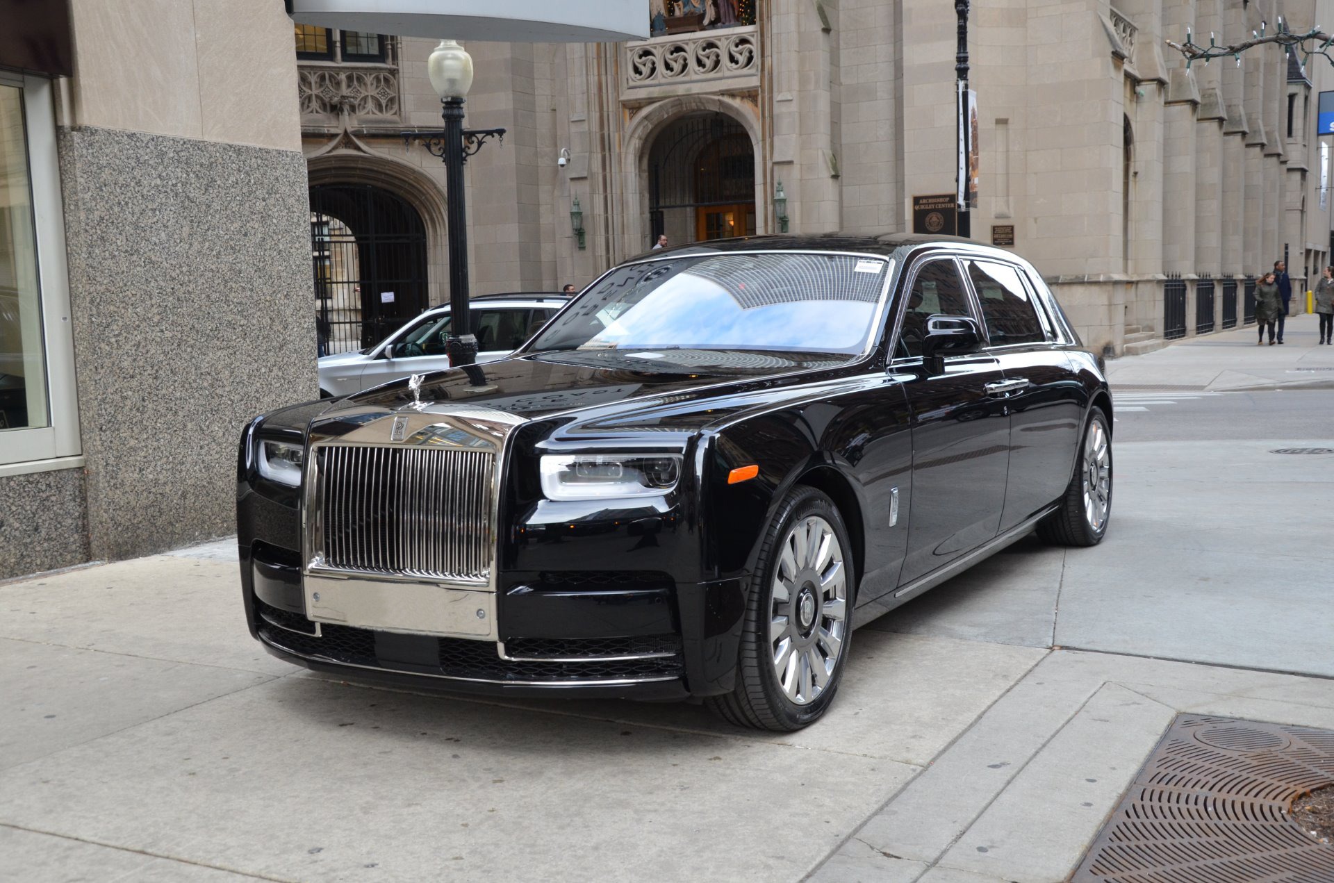 What Makes the All-New Rolls-Royce Phantom Worth $628,000