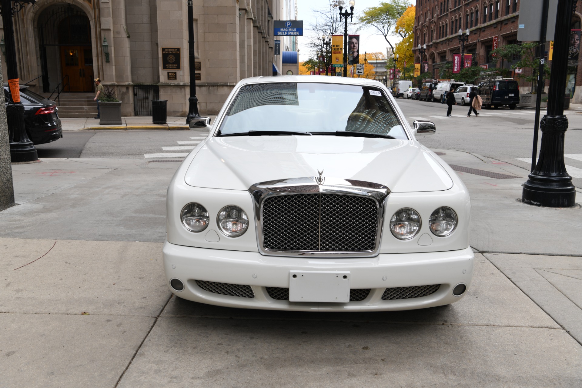 Used 2009 Bentley Arnage T with VIN SCBLF44JX9CX14335 for sale in Chicago, IL