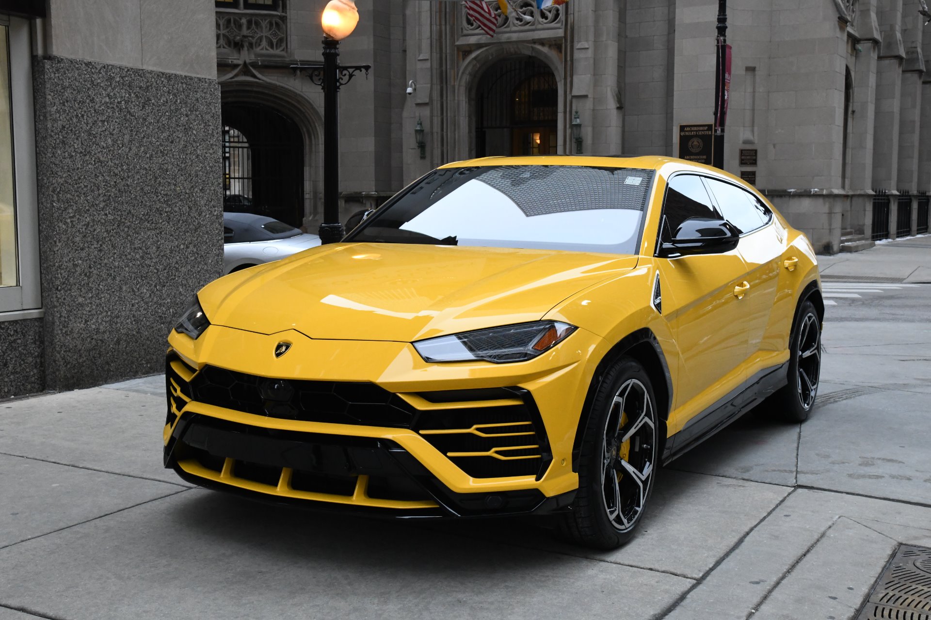 Used 2019 Lamborghini Urus For Sale (Sold) | Bentley Gold Coast Chicago  Stock #01068