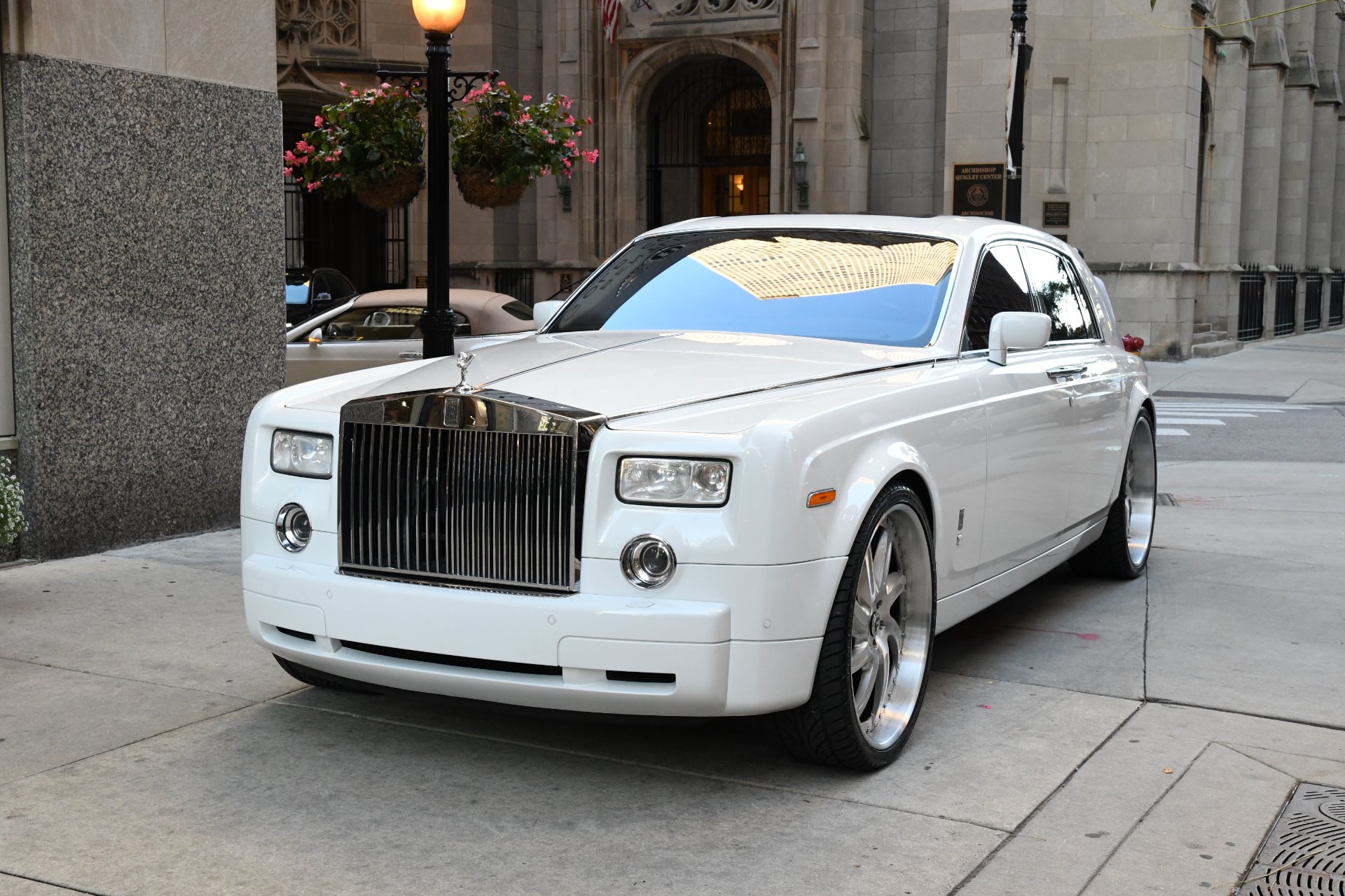 2006 RollsRoyce Phantom VI Specs Price MPG  Reviews  Carscom