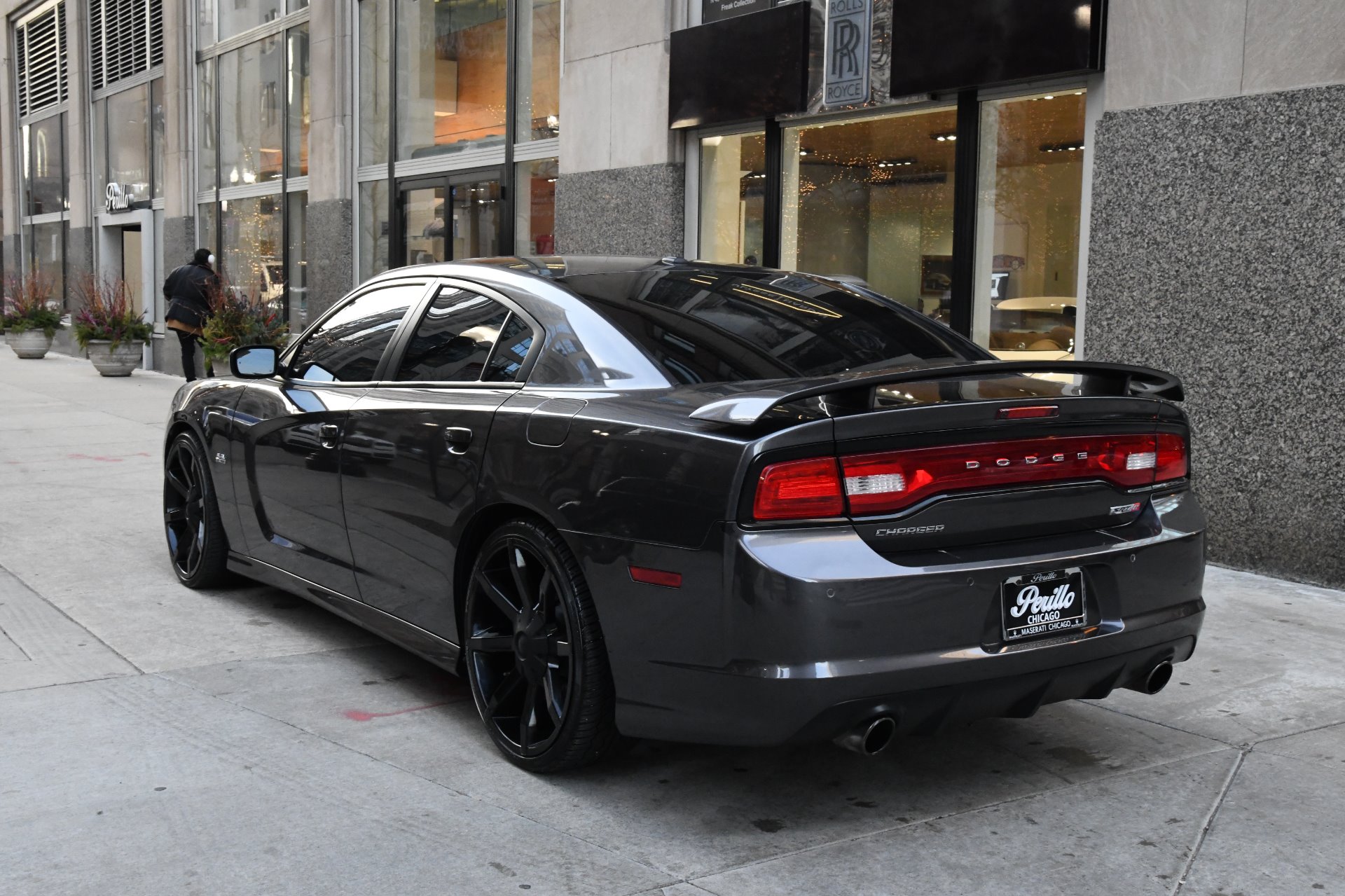 Dodge Charger черный