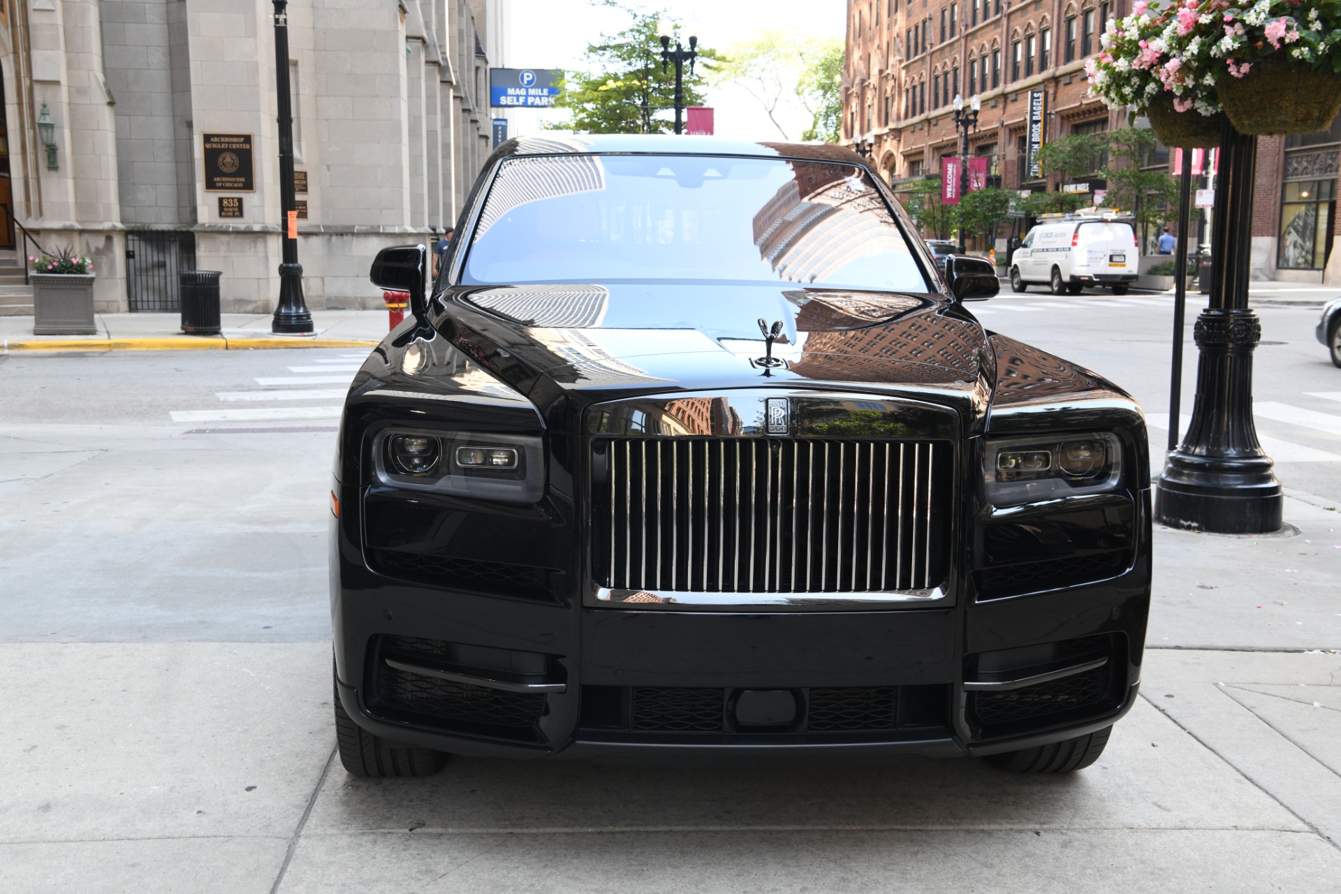 New 2021 Rolls-Royce Cullinan Black Badge For Sale ()