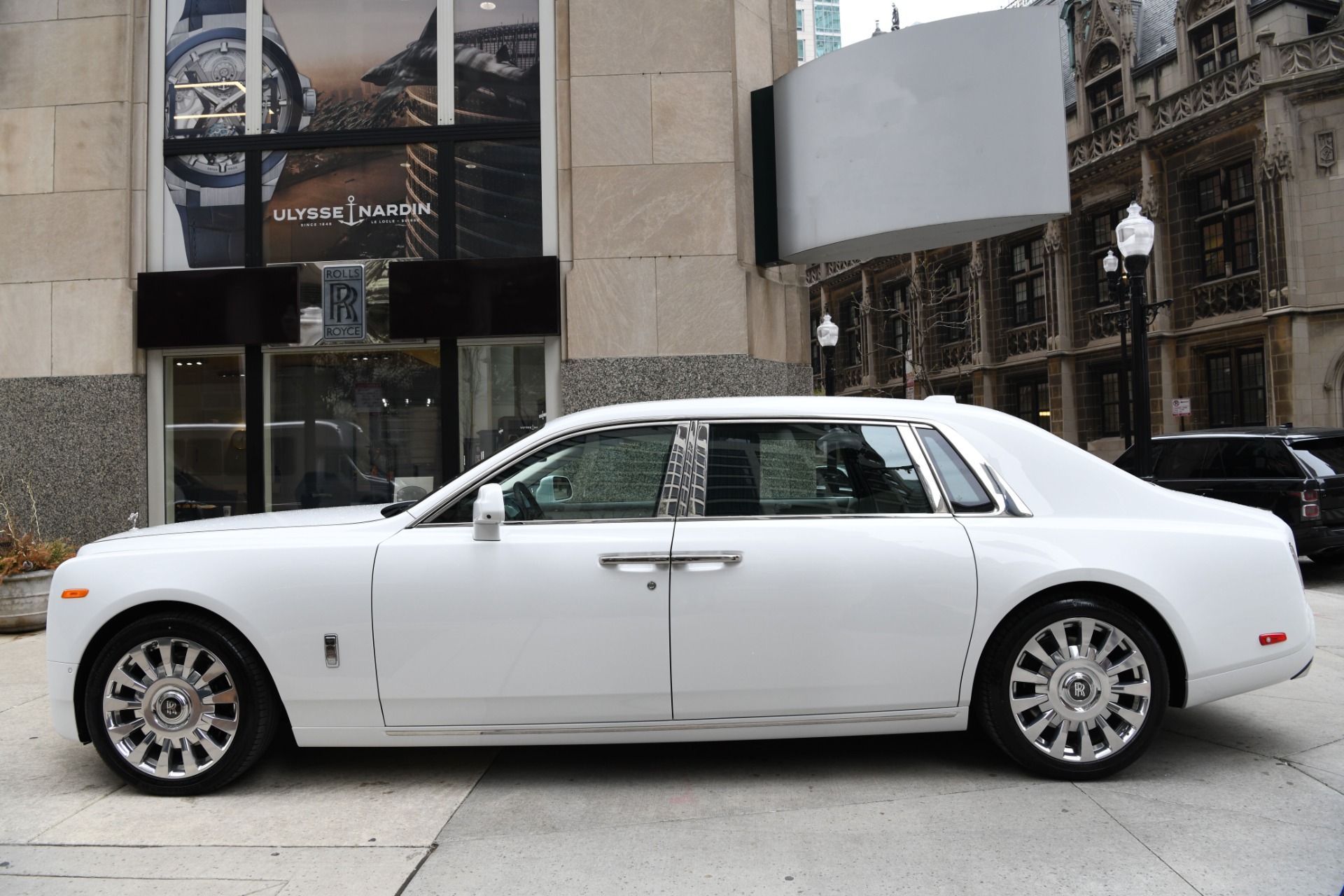 Driven: 2021 Rolls-Royce Ghost Extended Is a Baby Phantom With Big  Ambitions - autoevolution