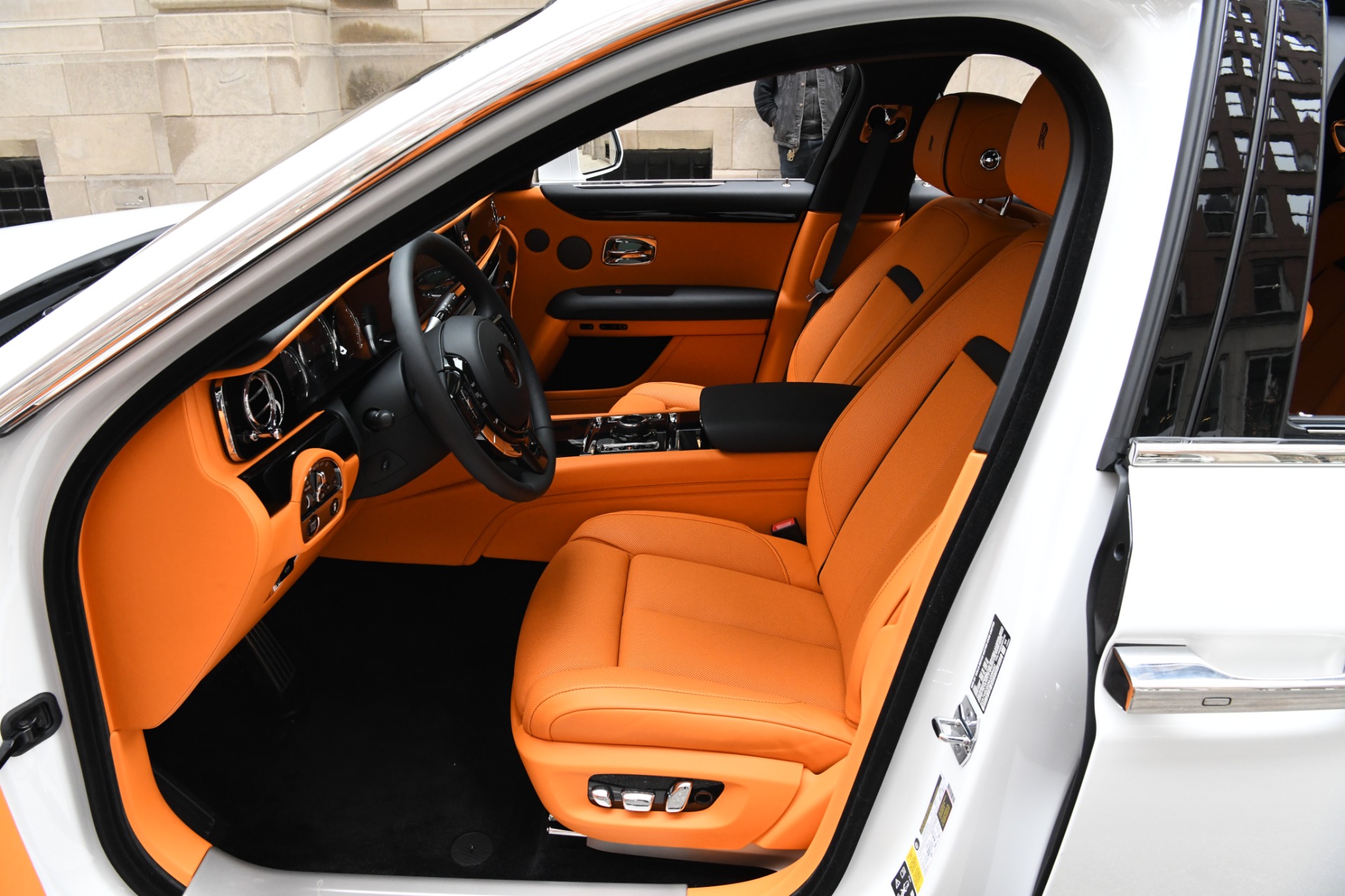 Cập nhật với hơn 80 về rolls royce phantom orange interior hay nhất   coedocomvn