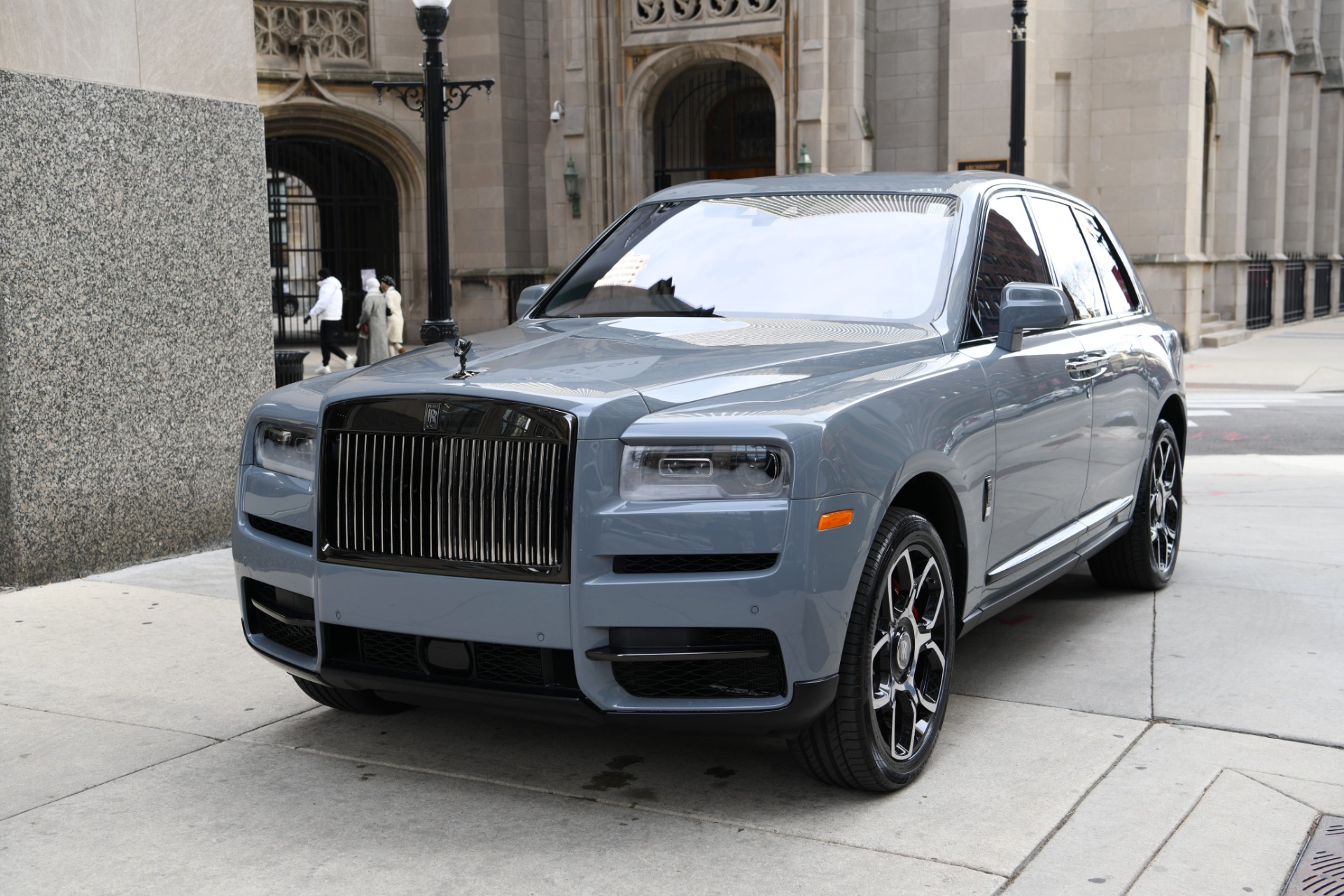 2024 Grey Rolls-Royce Cullinan Black Badge - Luxury SUV in Detail 